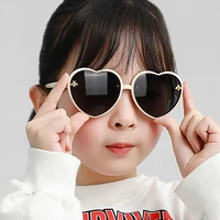 designer sunglasses heart kids sunglasses 2022 new children cute pink cartoon bee sun glasses girls boys baby gradient eyewear