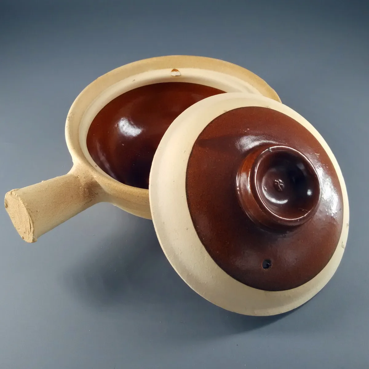 Ароматизированный глиняный горшок для риса кастрюля с одной ручкой открытым