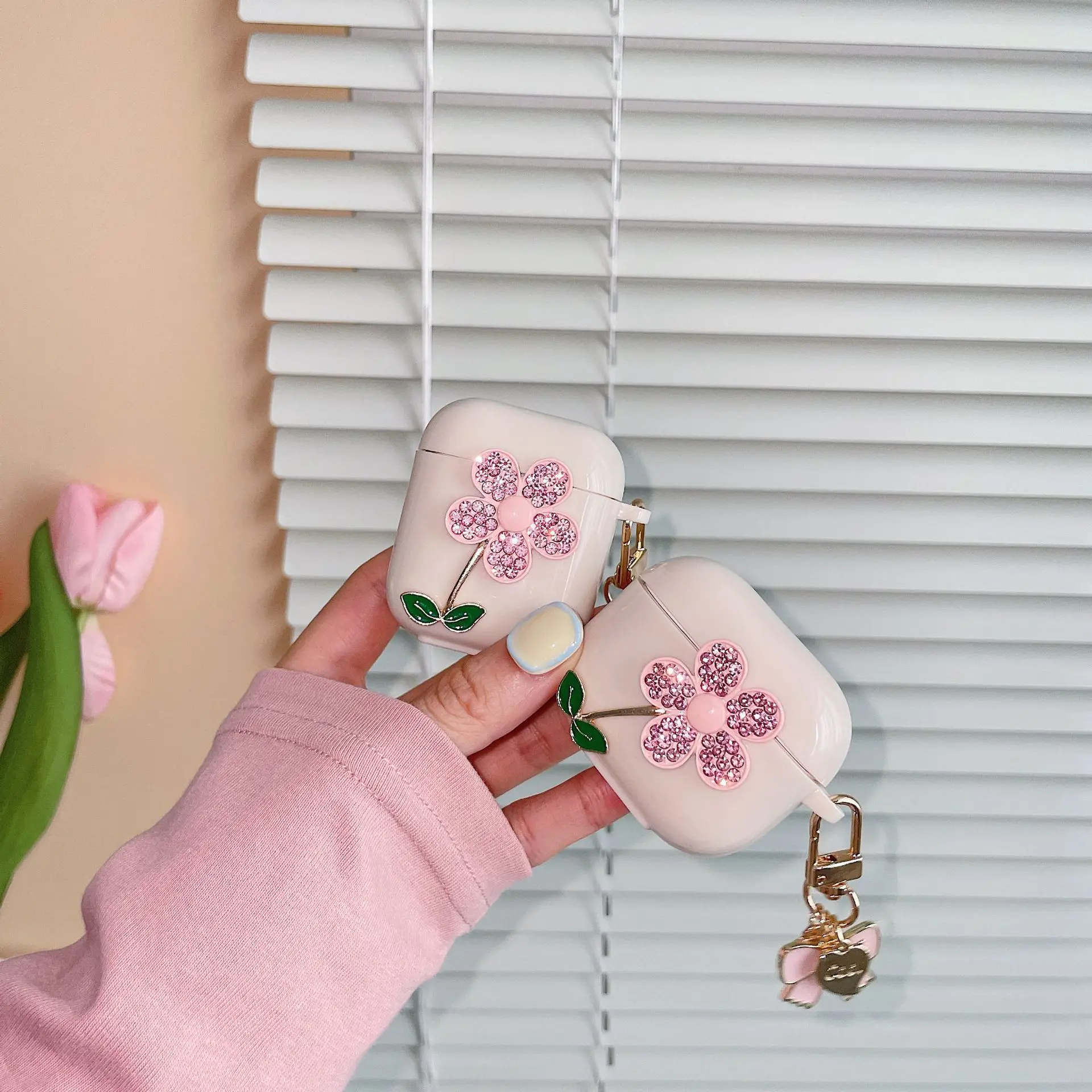 

INS Diamond Flower Pendant Earphone Case For Airpods Case Wireless Bluetooth Headset Charging Box For Airpods Pro Protector Case