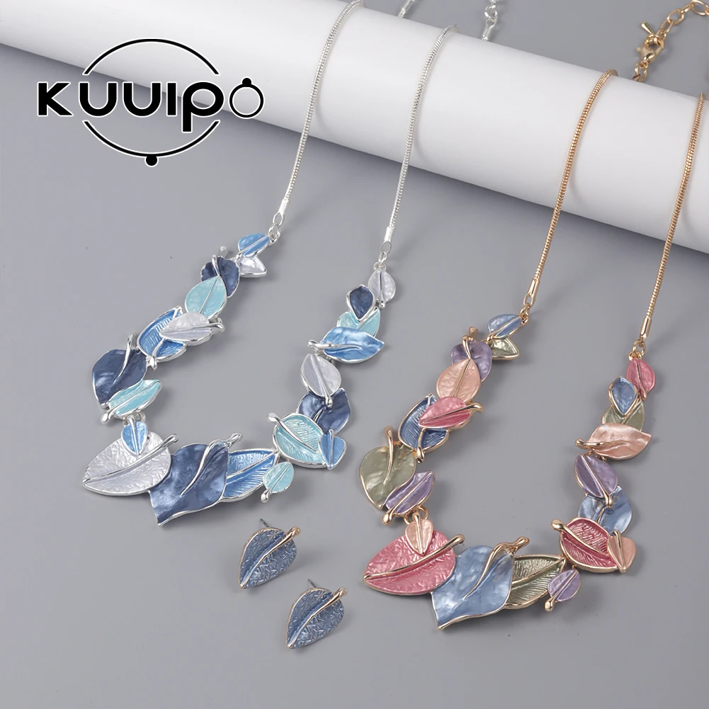 

Kuuipo 2023 Leaf Necklaces Statement Neck Jewelry Fashion New Designer Silver Color Chain Choker Necklace for Women Mom Party