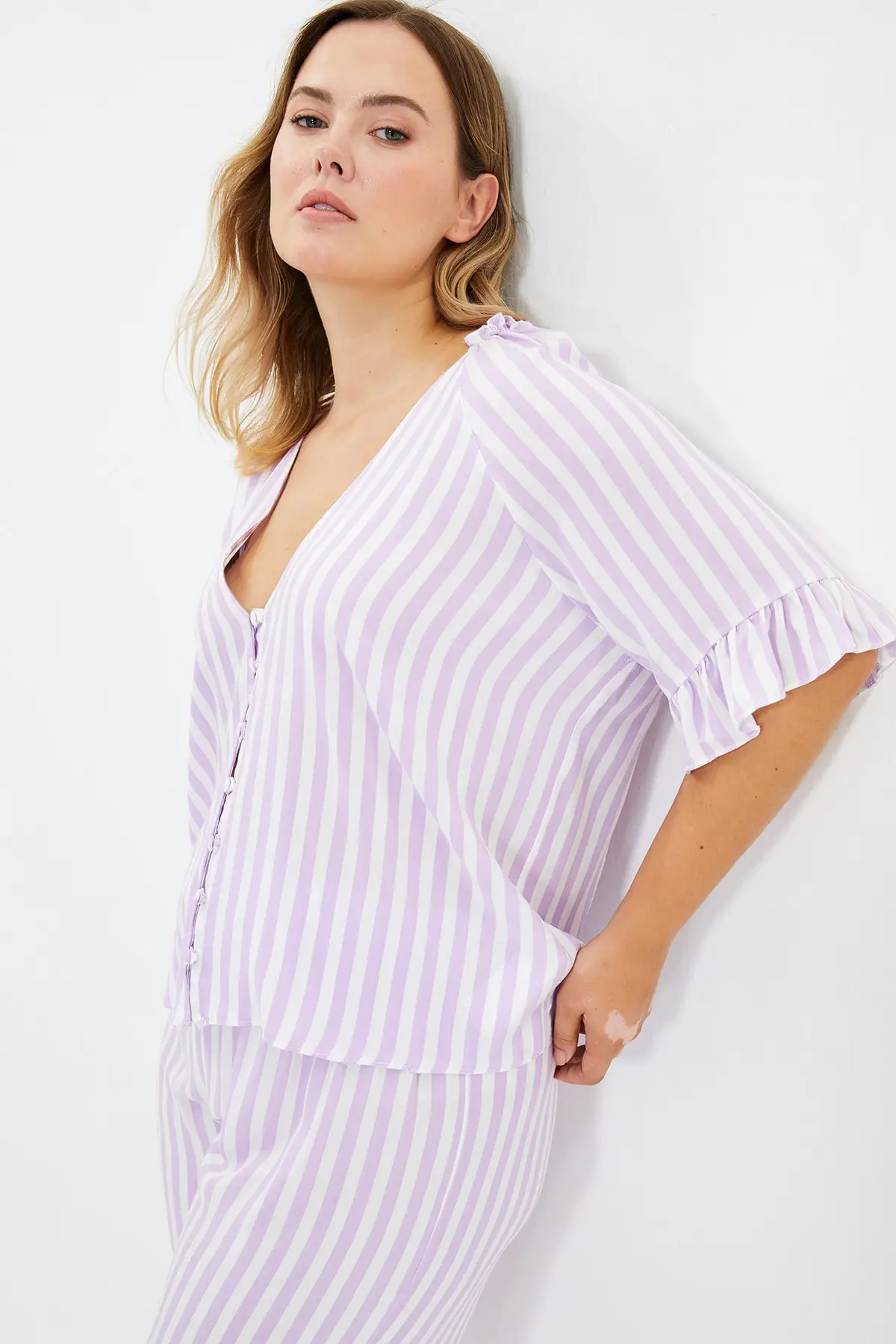 

Trendyol Striped Viscose Woven Pajamas set THMAW22PT0134