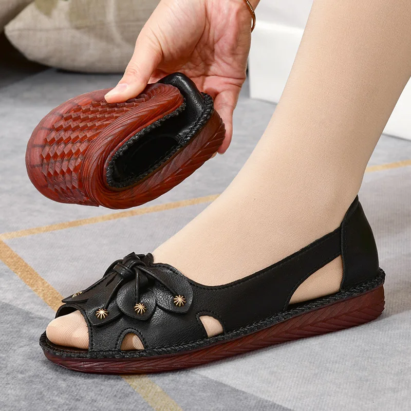 

Summer Shoes for Women Sandals Hollow Out Pu Leather Soft Bottom Mother Shoes Retro Breathable Sandalias De Mujer Plus Size