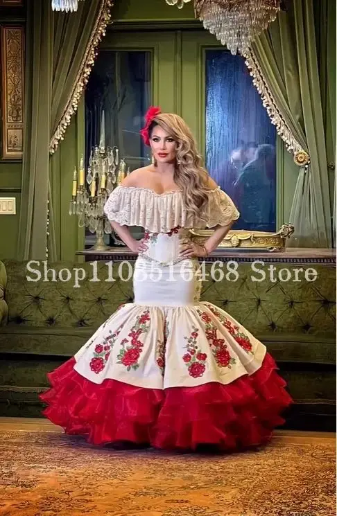 Элегантное Вечернее Платье-футляр с юбкой-годе без бретелек каскадными оборками