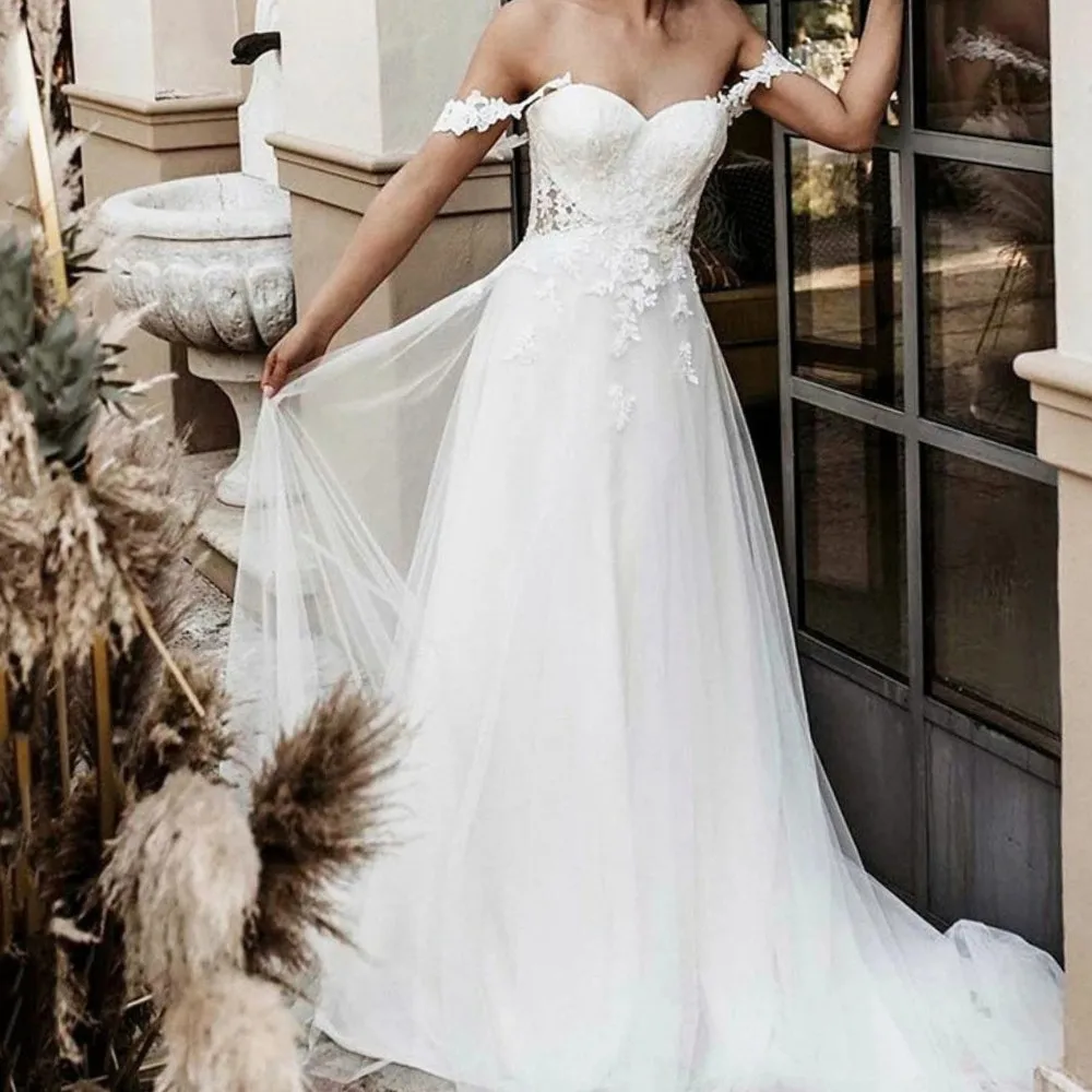 

A Line Wedding Dresses Off Shoulder Sweetheart Bride Robes For Women Backless Appliques Bridal Gowns