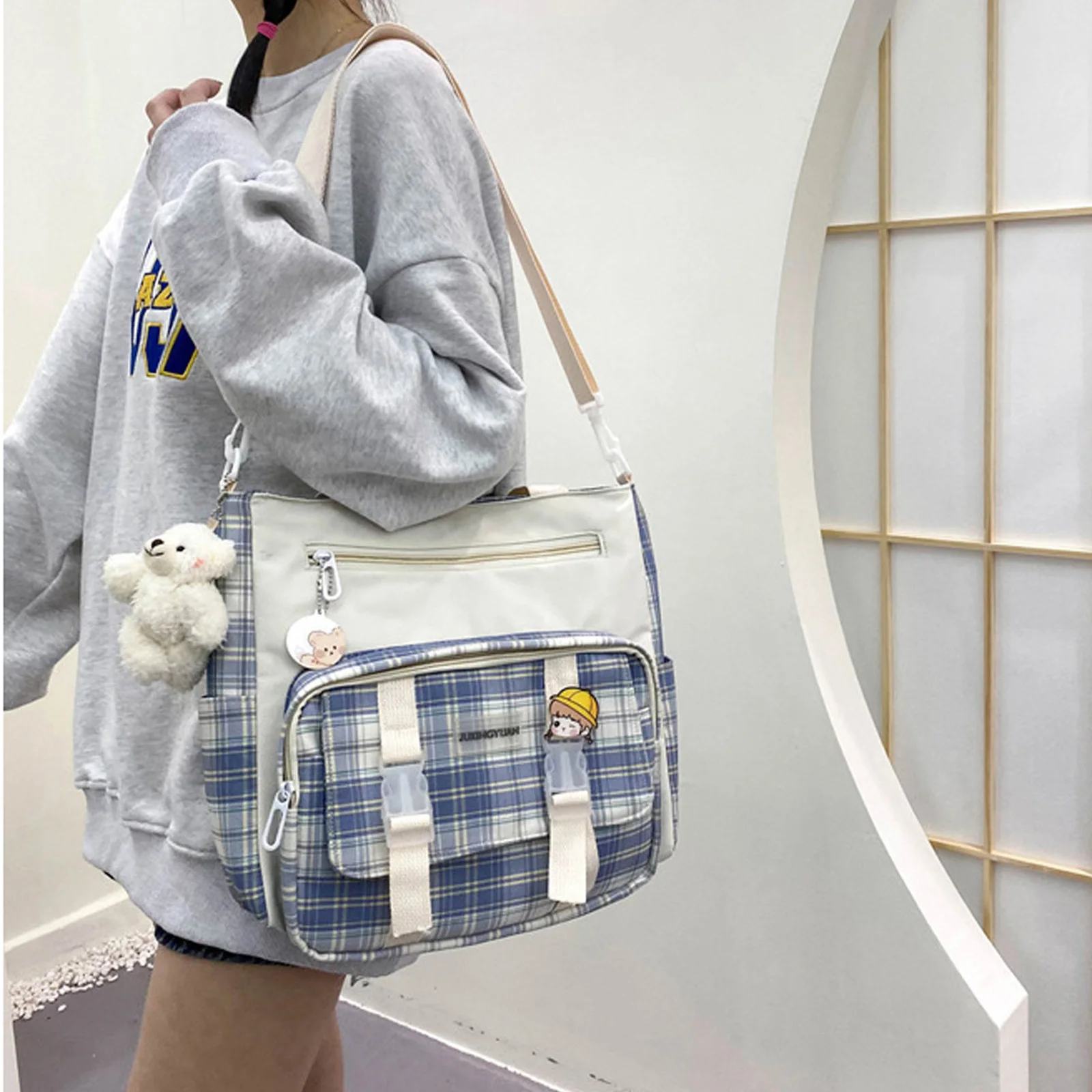 Рисунок 3 - Сумка кросс-боди со встроенной