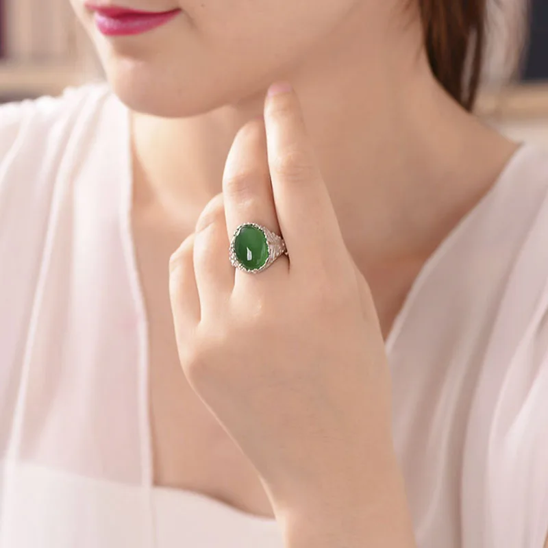 

Vintage Silver Color Hollow Engraved Geometric Inlaid Oval Green Gemstone Female Opening Ring for Party Jewelry