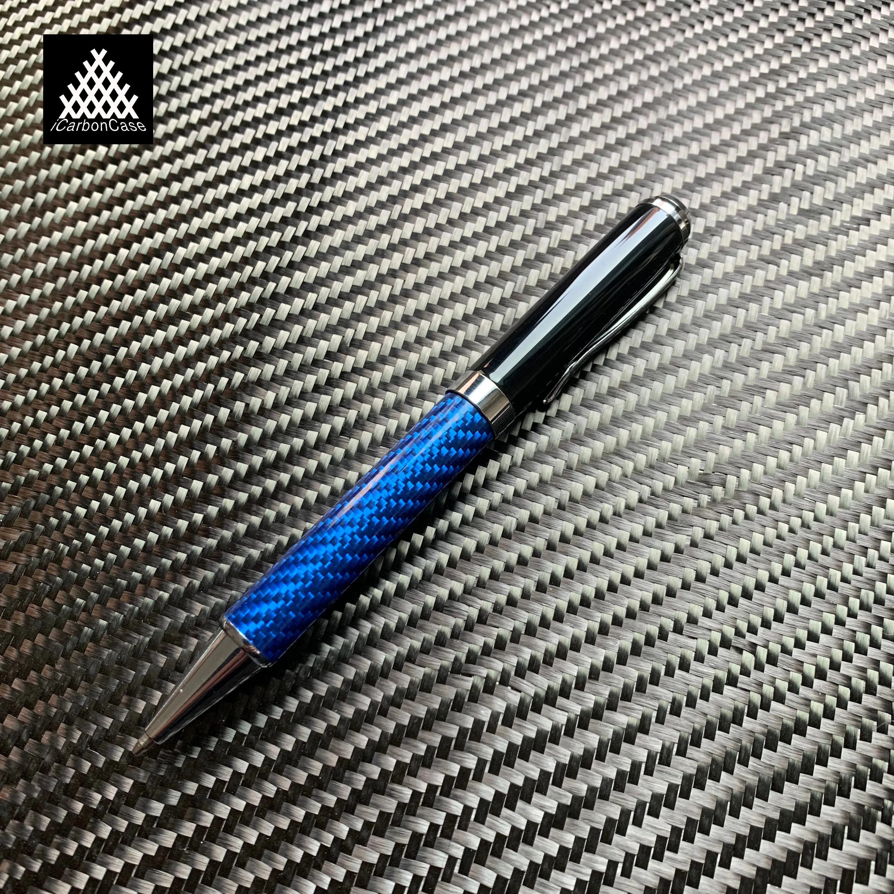 

Металлическая черная шариковая ручка из углеродного волокна