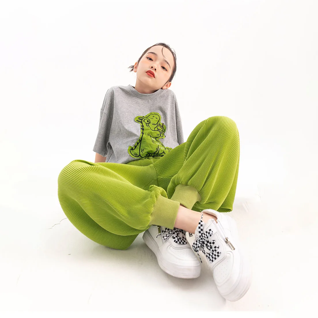 

2022 шикарные женские топы и зеленые брюки с принтом в виде динозавра