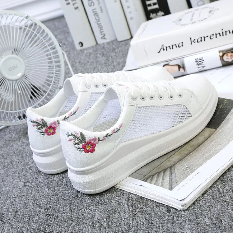 Ladies Casual Summer Sneakers 2022 Ladies Spring Flat Shoes Fashion Breathable Lace Up White Sports Vulcanized Shoes