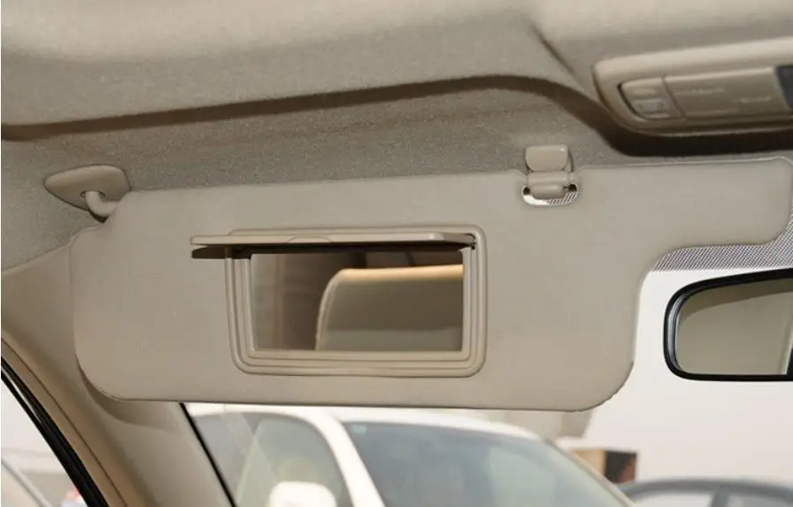 Солнцезащитный козырек для салона автомобиля с зеркалом передний в сборе Toyota