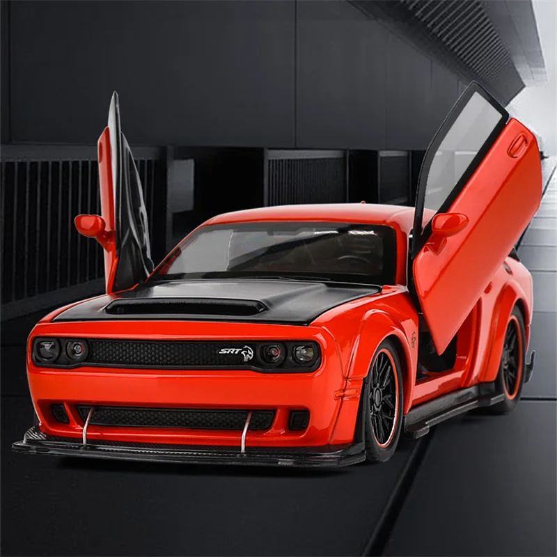 Фото 1:32 Dodge Challenger SRT Redeye Hellcat, модель автомобиля из сплава Musle, литой под давлением металлический спортивный автомобиль, модель автомобиля, звуковой свет, детская игрушка в подарок №3