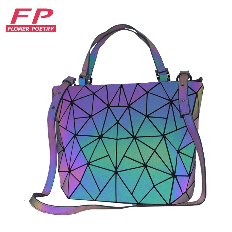 

New Luminous Messenger Bags Women Bao Bag Diamond Tote Geometry Shoulder Bags Noctilucent Laser Plain Folding Bag Handbags bolso