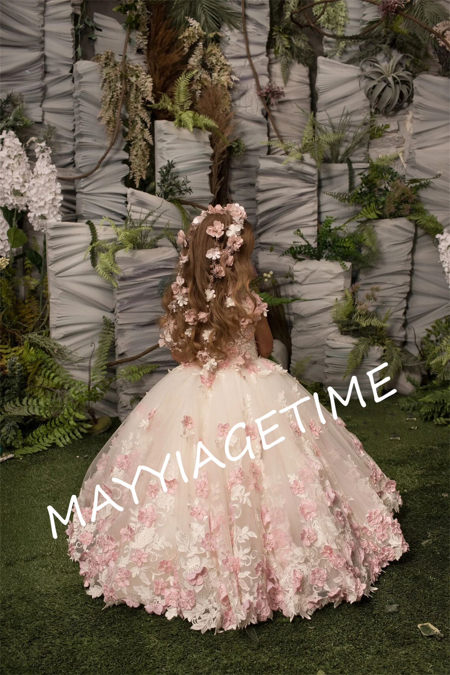 

Верхняя женская юбка из многослойного тюля корсет отделан кружевами и вышитыми пуговицами на шнуровке для свадебной вечеринки