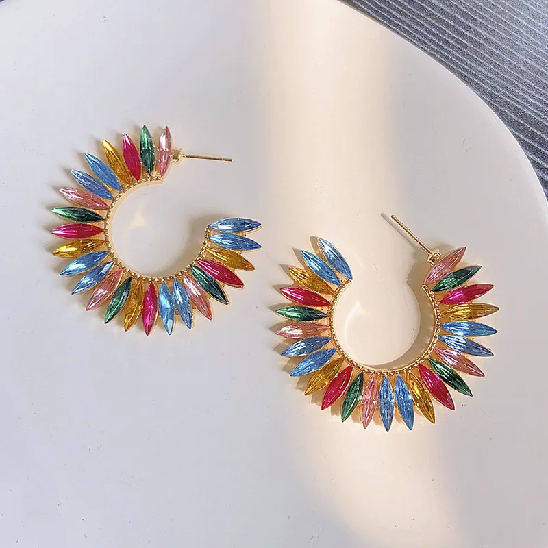 Fashion Bohemian Colorful C-shaped Earrings for Women Retro High-end Crystal Hollow Hoops Earrings Trend Jewelry Gift Wholesale