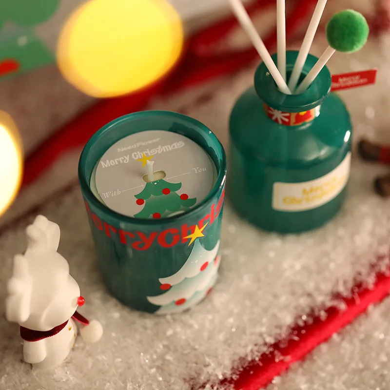 Рождественская подарочная коробка. Ароматизированная свеча. Соевый воск.