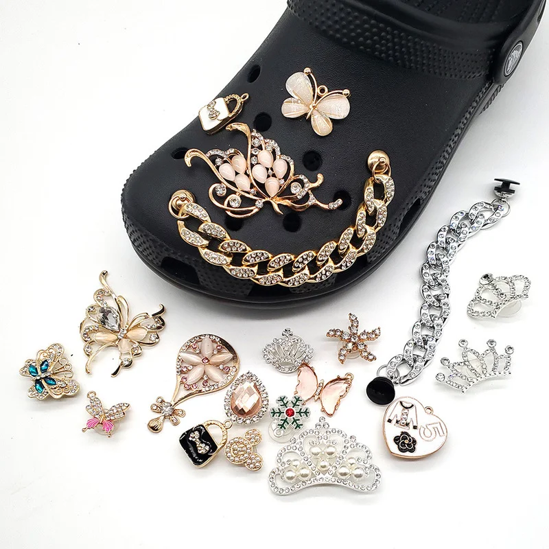 

Bundle Luxury DIY Croc Charms Designer Elegant Rhinestone Shoes Charms for Croc High Quality Chain Garden Shoe Buckle All-match