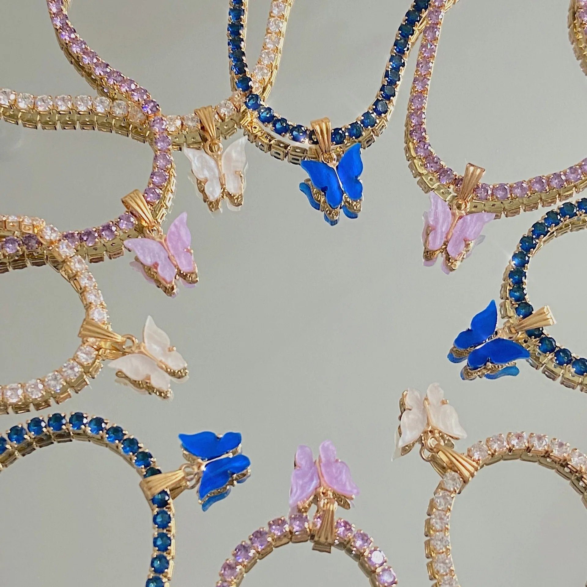 

2023 Titanium Steel Butterfly Pendant Necklace France Ladies Light Romantic Stainless Steel Sweater Chain Hot Gift