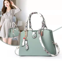 elegant and beautiful ladies brand shoulder bag 2022 new fashion luxury large capacity handbag pu leather hardware pendant messe