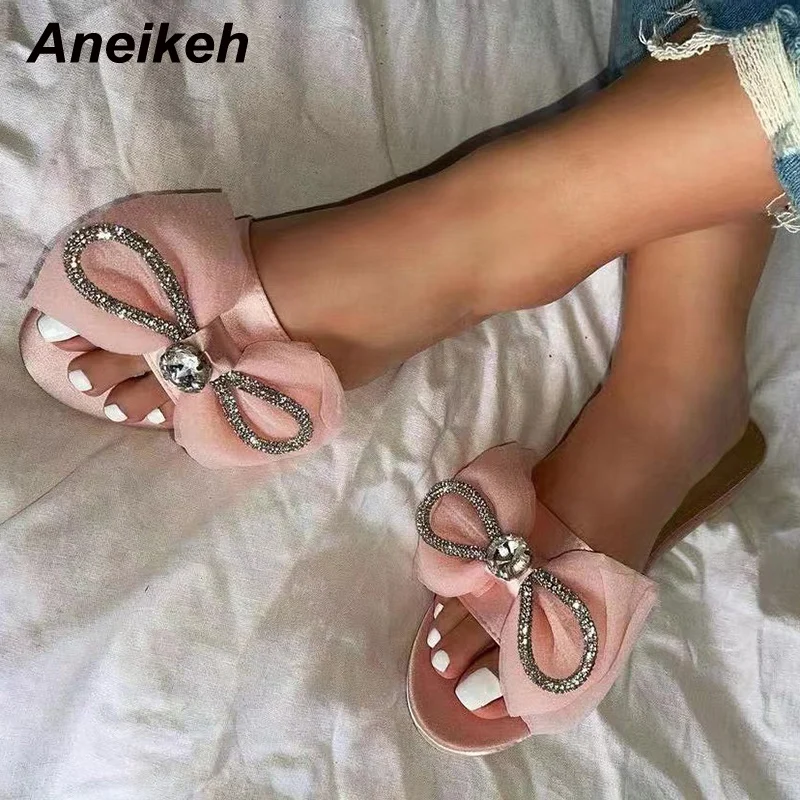 

Aneikeh 2022 Fashion Rome Shallow Butterfly-Knot Bling Beach Mules Women Slippers Open Toe PU Slip-On Shoes Summer New Leisure