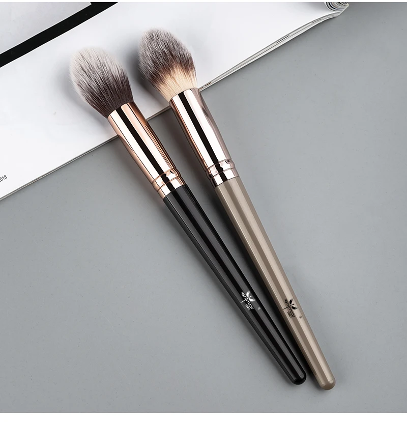 

Anmor 1Pcs Soft Synthetic Hair Highlighting Makeup Brush Professional Highlighter Make Up Brushes Tool For Cosmetic