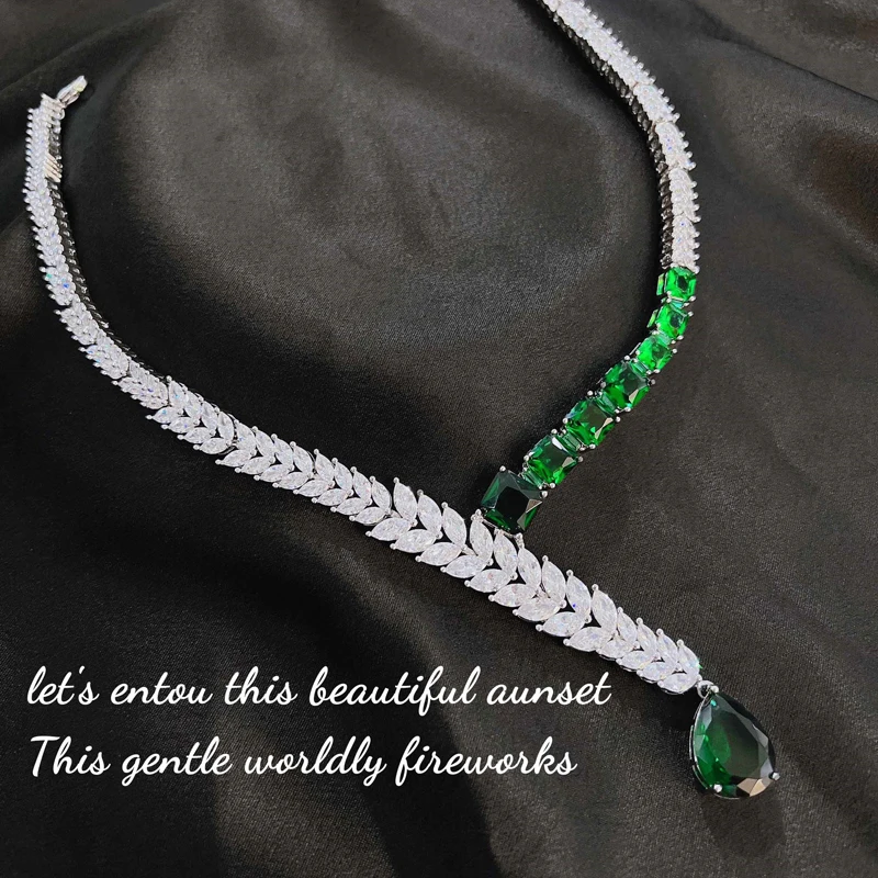

Hight Grade Unique Design Pendant Necklace Inlay Shine AAA Cubic Zirconia Luxury Geometry Jewelry For Women Wedding Engagement