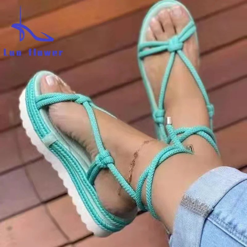 

2022 Summer Casual Lace Up Women Solid Color Cross Bandage Flat Non-slip Beach Sandalias Bohemian Style Vintage Sandals T