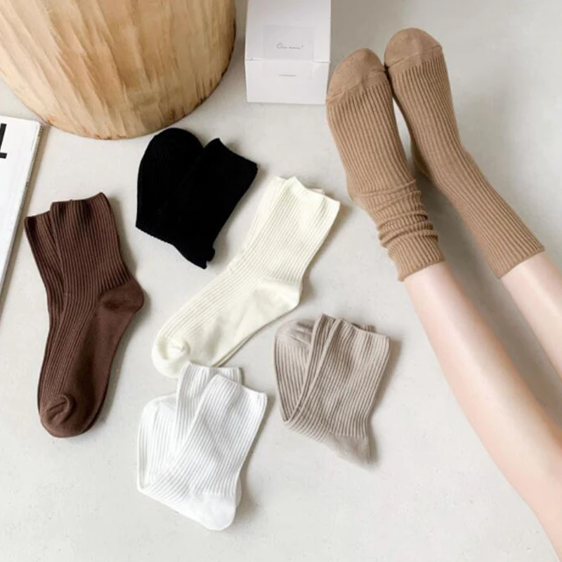 

Модные новые однотонные носки средней длины для женщин, женские мягкие эластичные хлопковые осенне-зимние теплые носки, женские носки JK ...