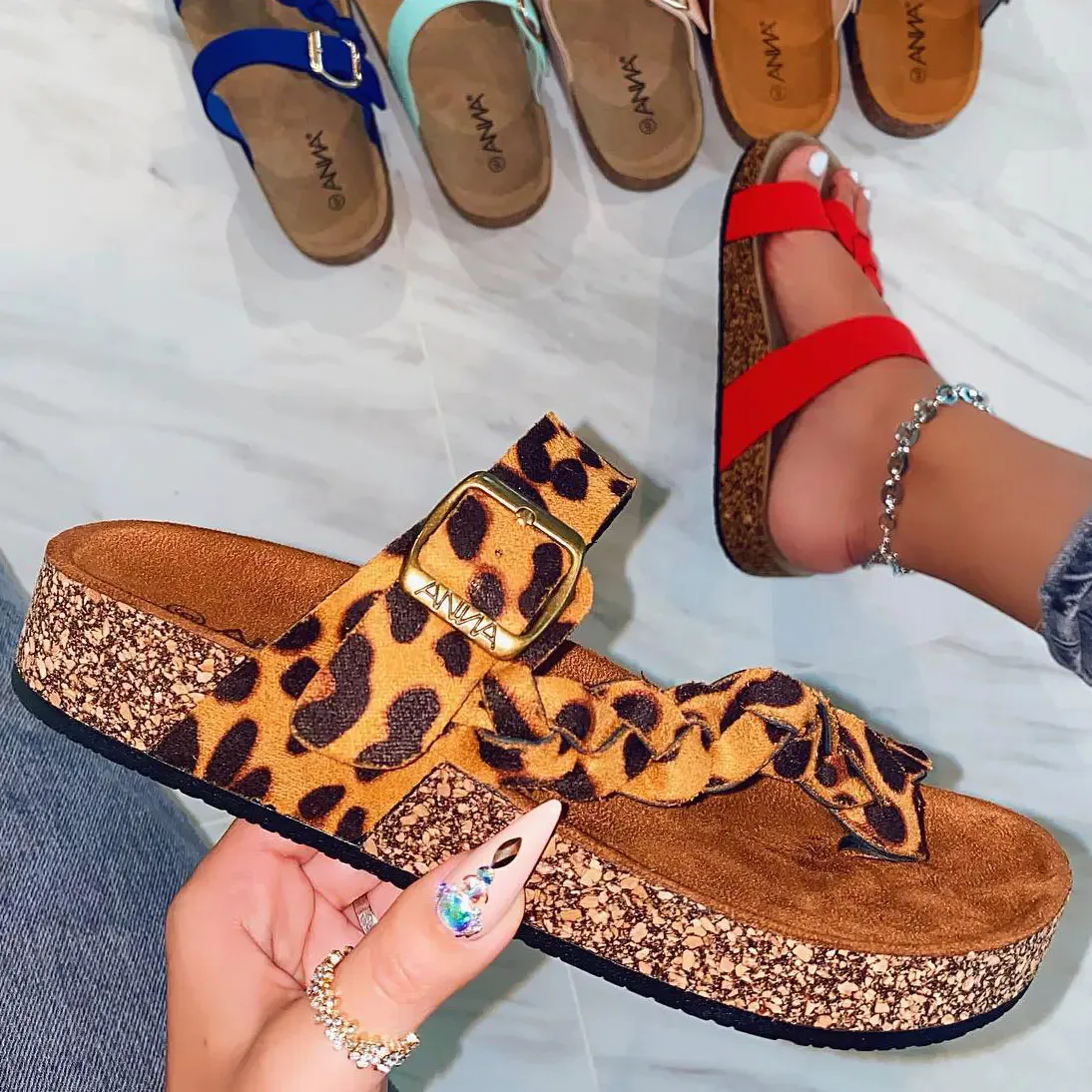 

Women Sandals 2022 Summer Sandals Flat Beach Shoes Women Slip on Flip Flops Female Slippers Chaussure Femme Summer Footwear