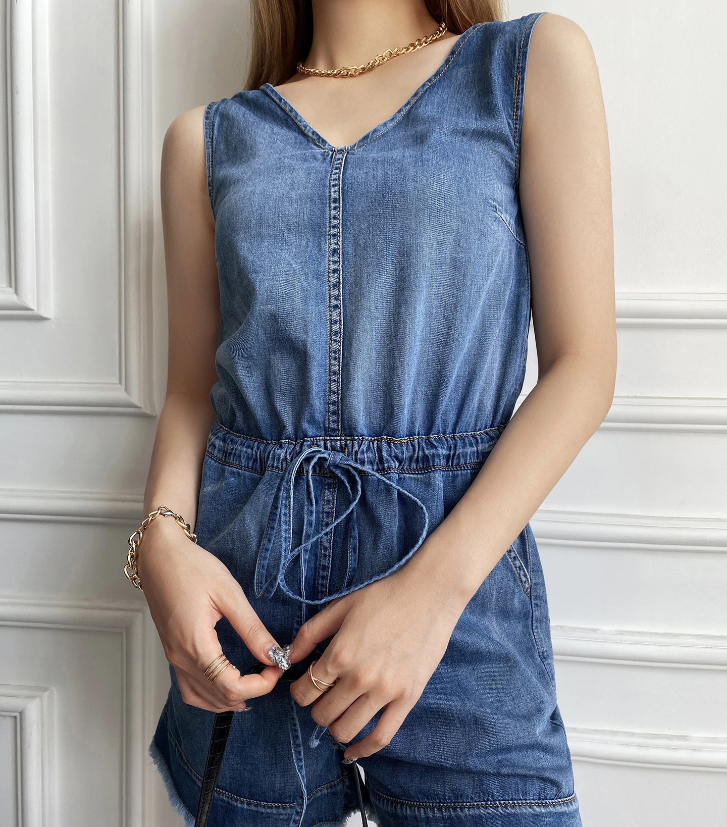 

Women Jumpsuit Denim Sleeveless High Waist Pocket Spring Summer Distressed Washed Raw Edge V-neck Casual Hipster Jumpsuit Shorts