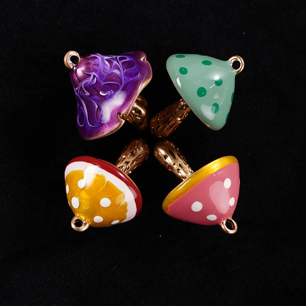 Подвеска в виде гриба из эпоксидной смолы 8 шт