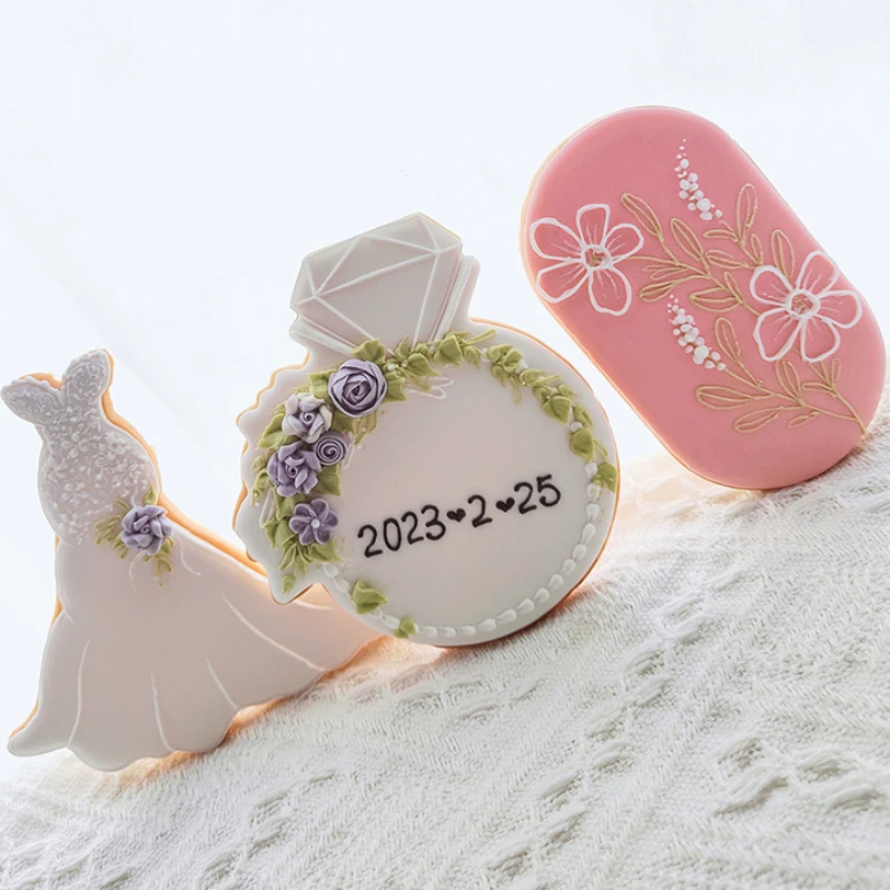 

Wedding Blessing Frame Fondant Biscuit Mold Holiday Dessert Cake Decoration Border Cookie Cutter and Emboser Stamp Baking Tools