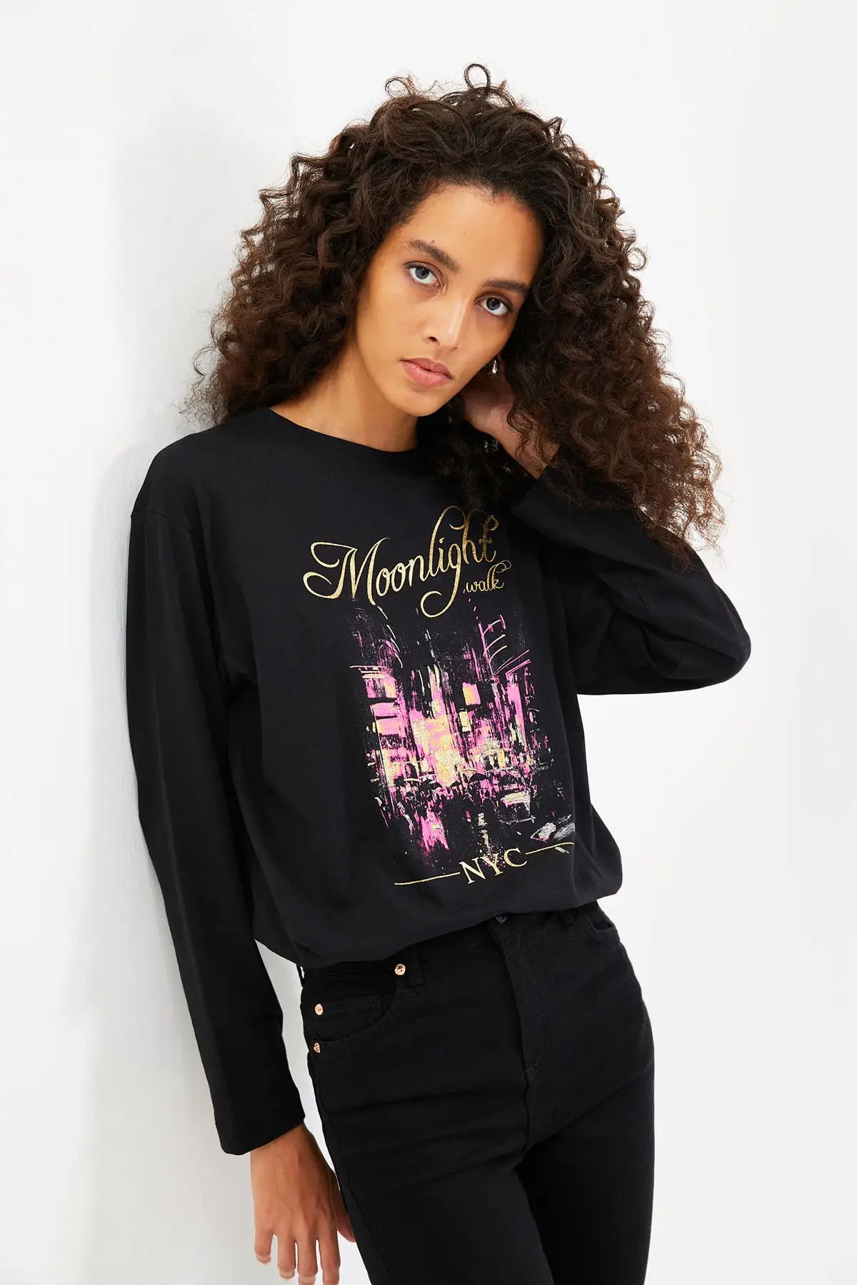 

Trendyol Printed Basic Knitted T-Shirt TWOAW22TS0101
