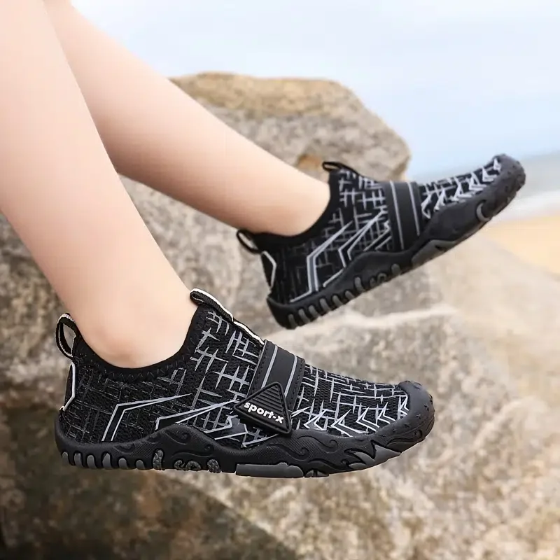 Kids Non-slip Water Shoes Quick Dry Lightweight Sport Shoes For Beach Swim Pool