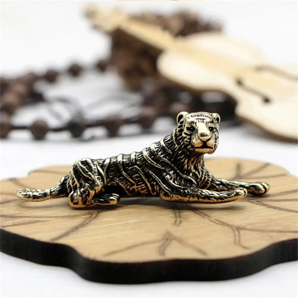 

Brass Creative Chinese Zodiac Pendant Tiger Figurine Decor Portable Tiger Ornament Corrosion-proof for Home