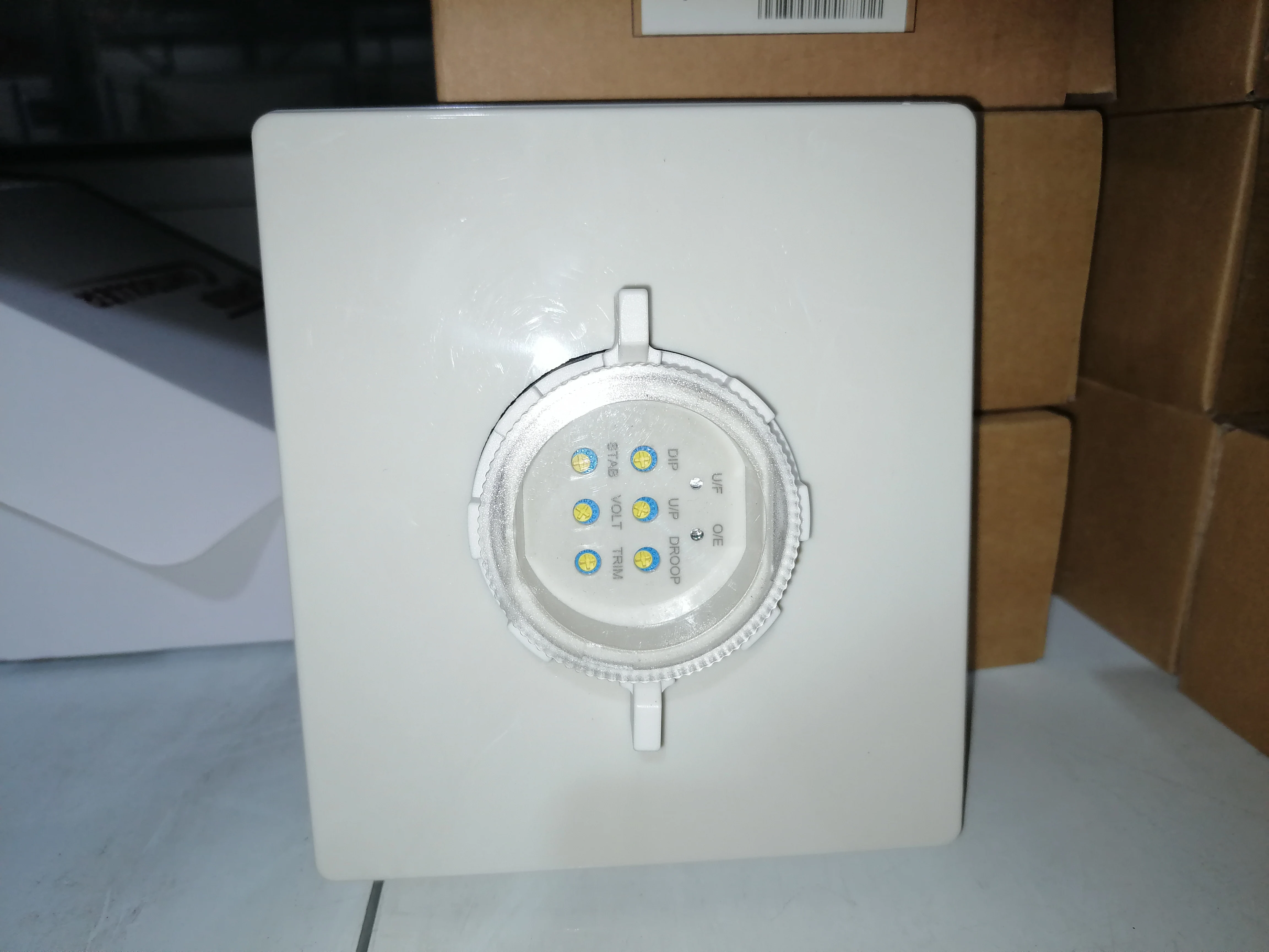 AVR PM500 ADVR-2100M Замена марафона Автоматический регулятор напряжения Мощность