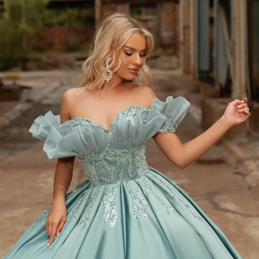 Фото Meetlove платья принцессы одежда для девочек для выпускного вечера с рюшами и бисером с открытыми плечами платье для особых случаев атласные платья №2