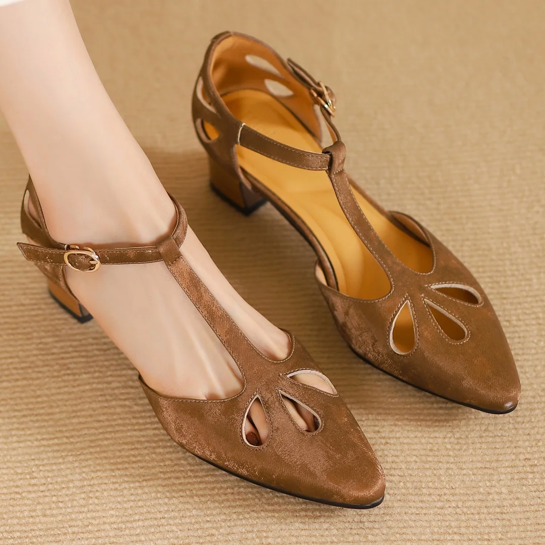 Женские босоножки из натуральной кожи с Т-образным ремешком и острым носком