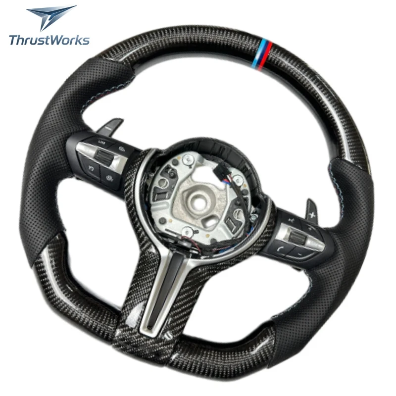 Фото Руль ThrustWorks Retrofit из карбона для F23, F26, F30, F80, F46, X1, X3, X4, X5, M1, M2, M3, G20, G80. Новинка, высокое качество. №4