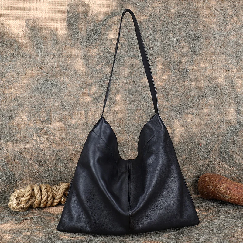 Женская сумка-тоут из натуральной кожи саквояж на широком ремешке вместительный