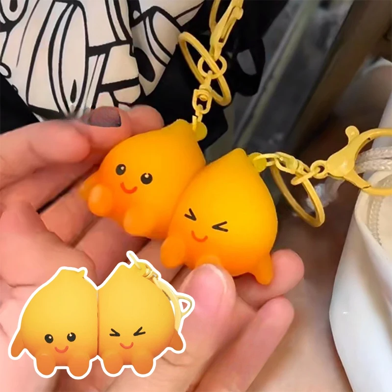 Милый мультяшный маленький горящий человечек магнитный брелок на присоске