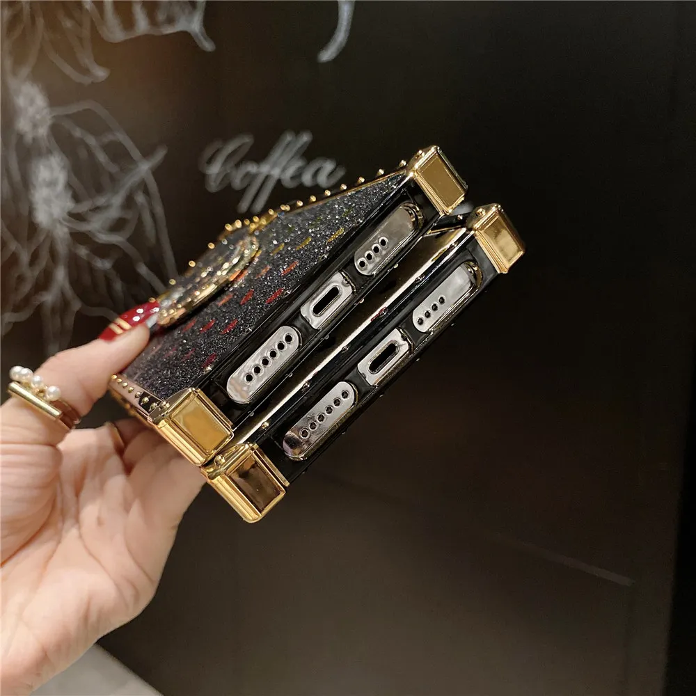 Футляр квадратной формы с держателем кольца Fashion Glitter Love Heart Diamond для VIVO X50 X70 X80 X90 X30 X20 V15 V17 S16Pro X6 X7 X5 X15E X9E X21.