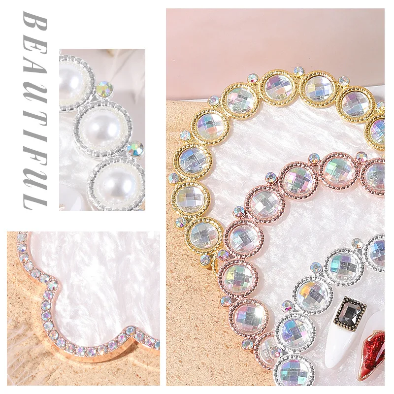 

Палитра для маникюра с блестками и жемчугом