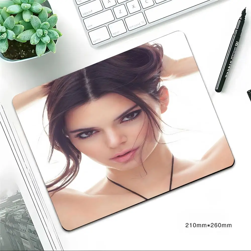 Maisto резиновый коврик для мыши