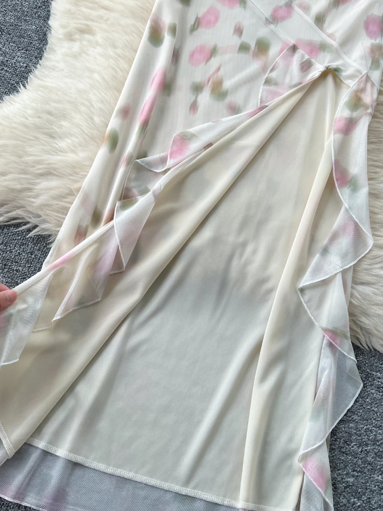 Женское платье без бретелек с цветочным принтом рукавов