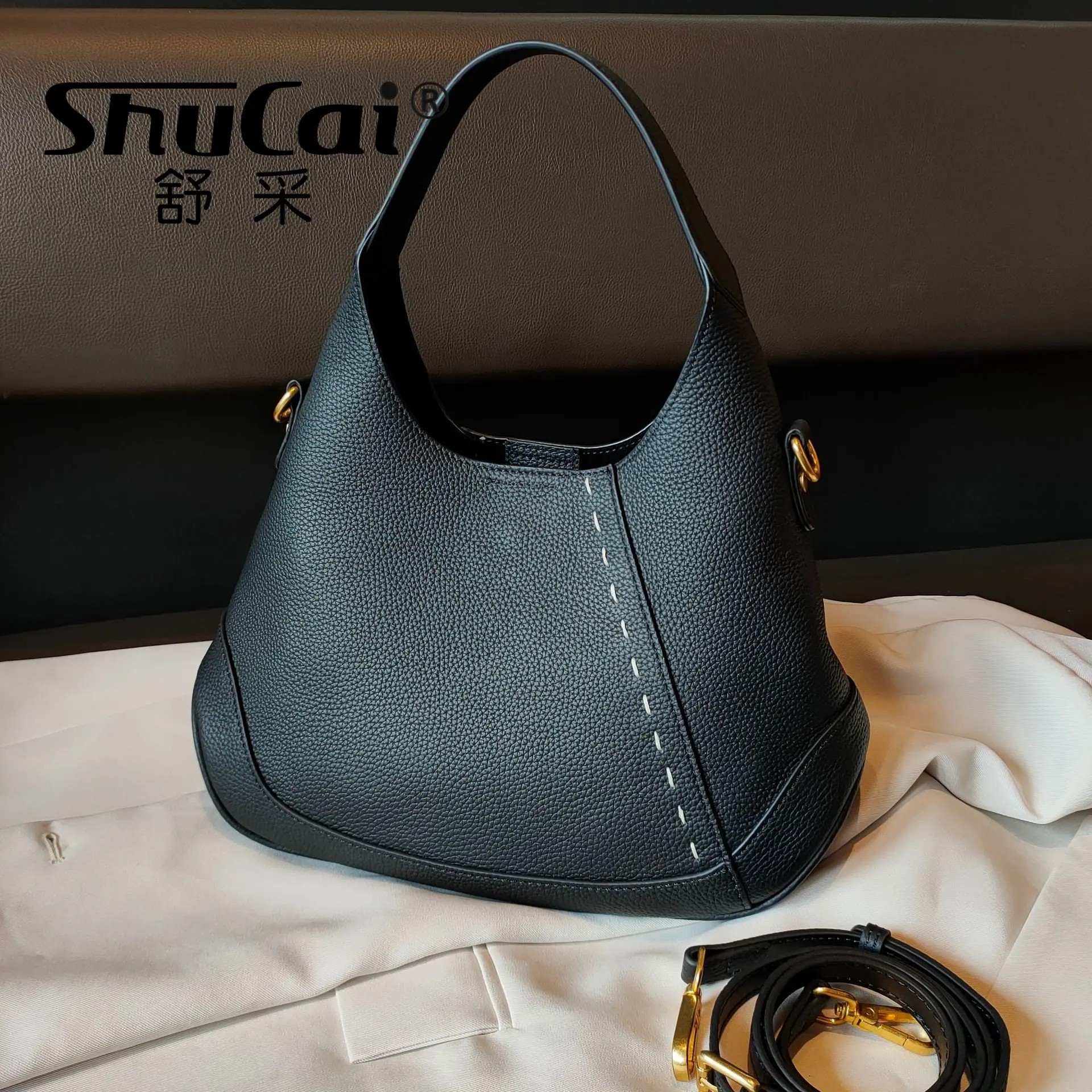 

2023 new genuine leather bag armpit commuter bag single shoulder cross-body first layer leather manufacturers direct supply