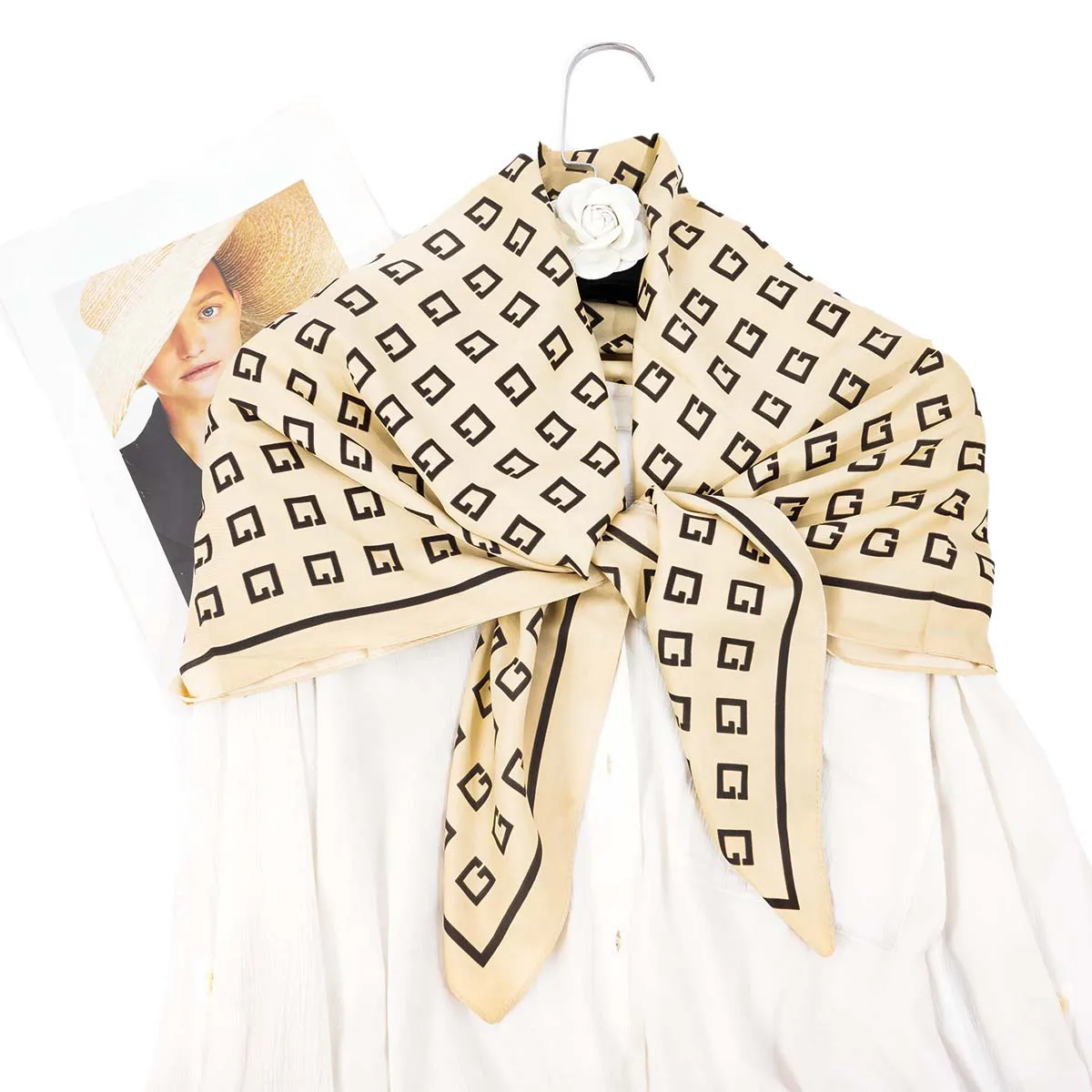 Женский большой шелковый шарф с атласным принтом для повседневной моды