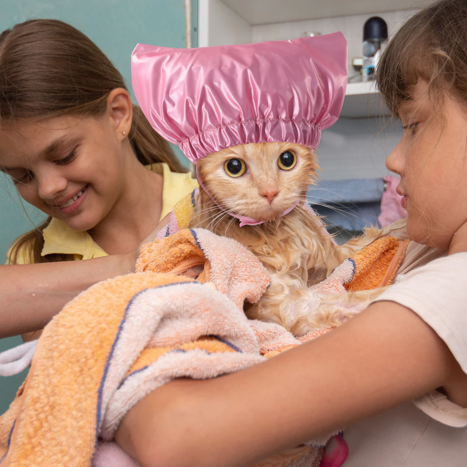 

Bath Shower Cap for cat Double Waterproof Layers Bathing Shower Dog shower cap Prevent water from getting into the ears