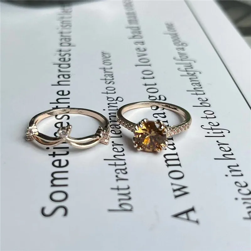 

Luxury Engagement Rings for Women 2Pcs/Set Shiny Cubic Zircon Novel Design Two Tone Elegant Female Jewelry Rings Dropship