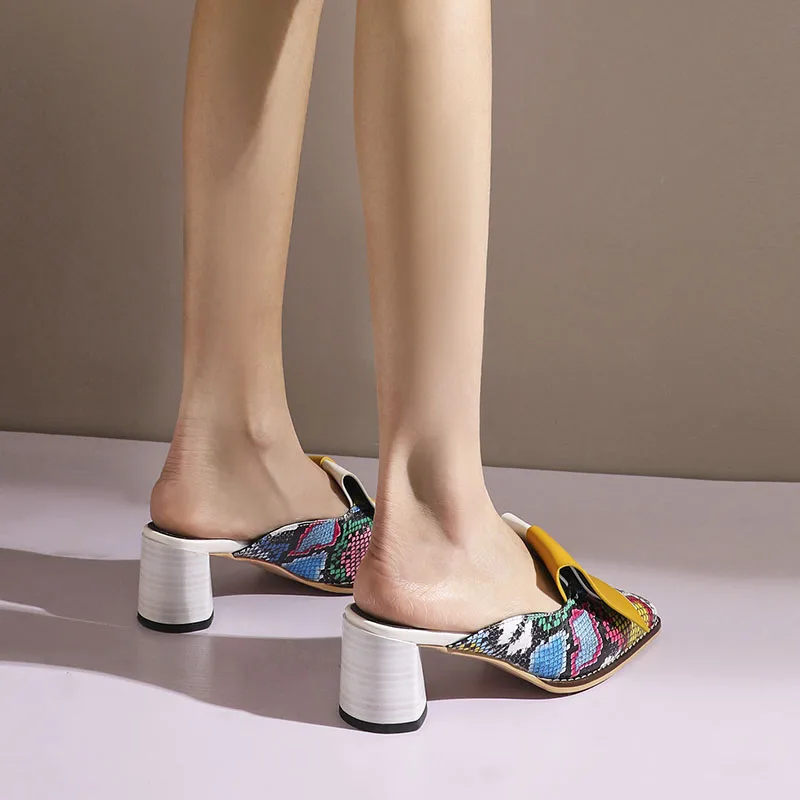 Женские тапочки Phoentin со змеиным принтом новинка 2025 туфли-мюли разноцветные туфли
