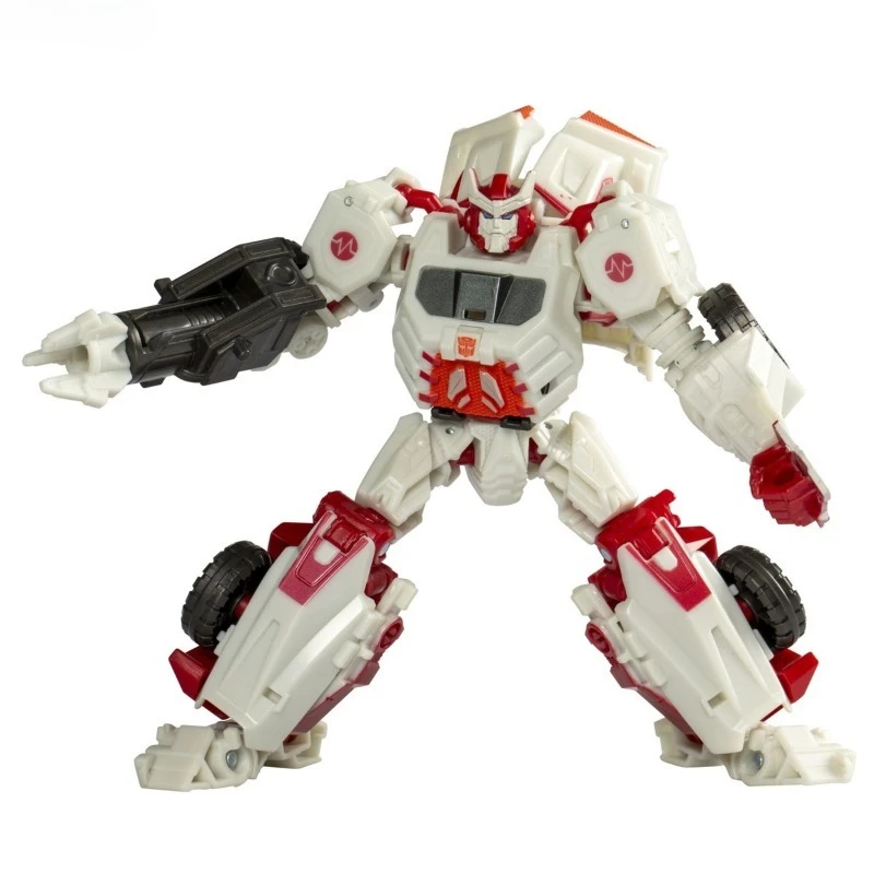 Фото В наличии Hasbro Transformers Studio Series SSGE-09: Коллекционная фигурка робота-автобота Рэчет, игрушки, подарки, хобби №2